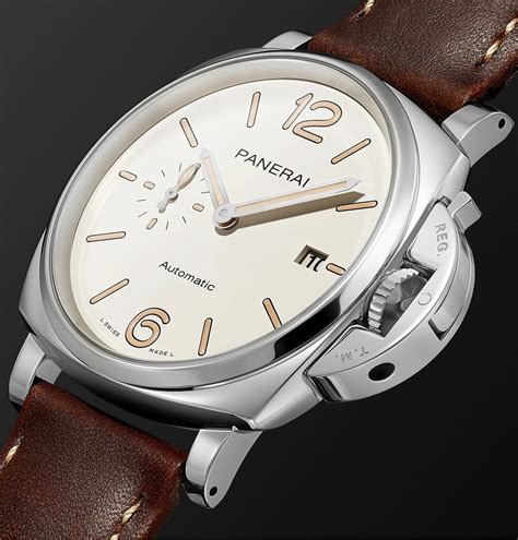 panerai luminor due automatic 42mm.